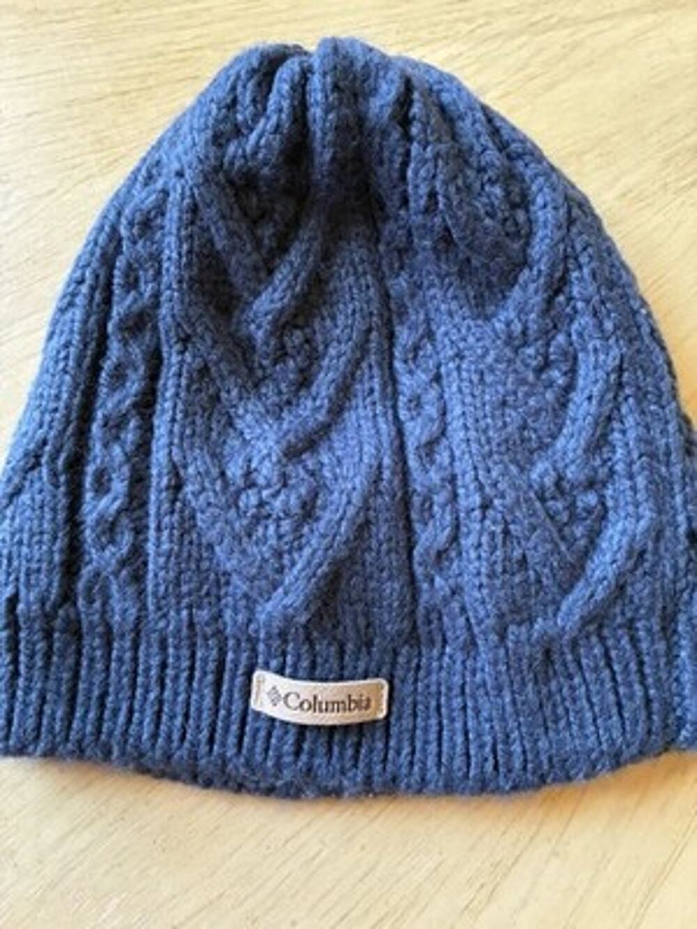 Columbia Parallel Peak II Beanie Blue Cable Knit Omni-Heat Fleece Lined Ski Hat